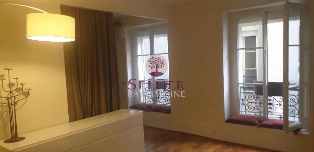 Appartement 55m² à Paris 13ème - Appartement 3 Pièces 2 Chambres Coliving Paris 13e — Gobelins / Bd Arago — Salle de bain rénovée, Calme sur cour, Haussmannien